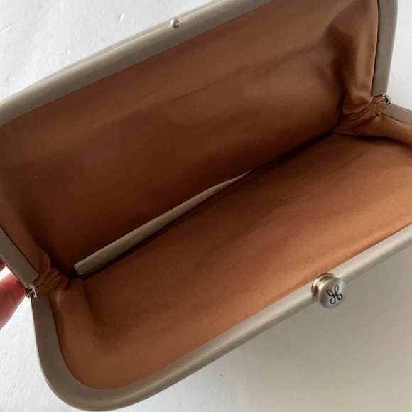 HOBO LAUREN LEATHER WRISTLET GRAY NWOT - Picture 8 of 13